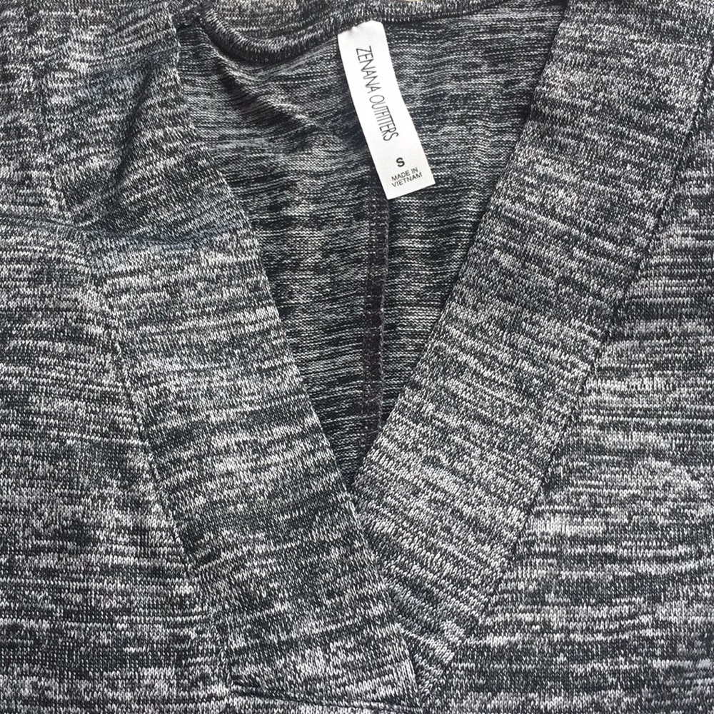 SOFT V NECK LOOSE FIT TUNIC - Picture 2 of 2